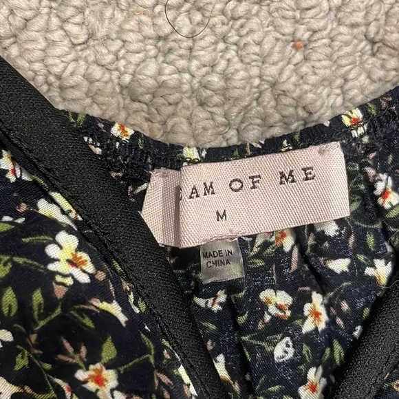 Black mini dress with flowers - Picture 2 of 5